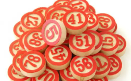 3 conseils pour bien choisir ses pions et accessoires pour un loto